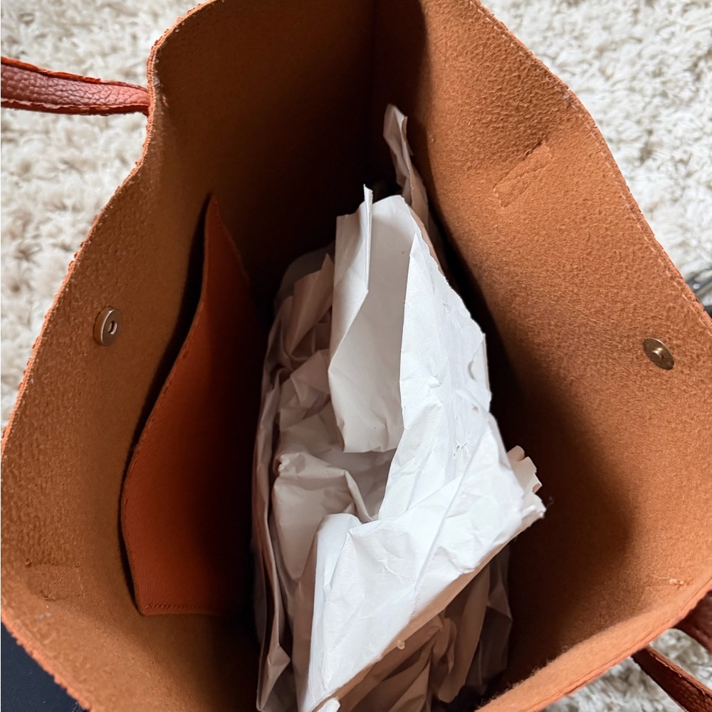 Elegant Tan Leather big cute fashion stylish Tote Bag - Picture 3 of 4
